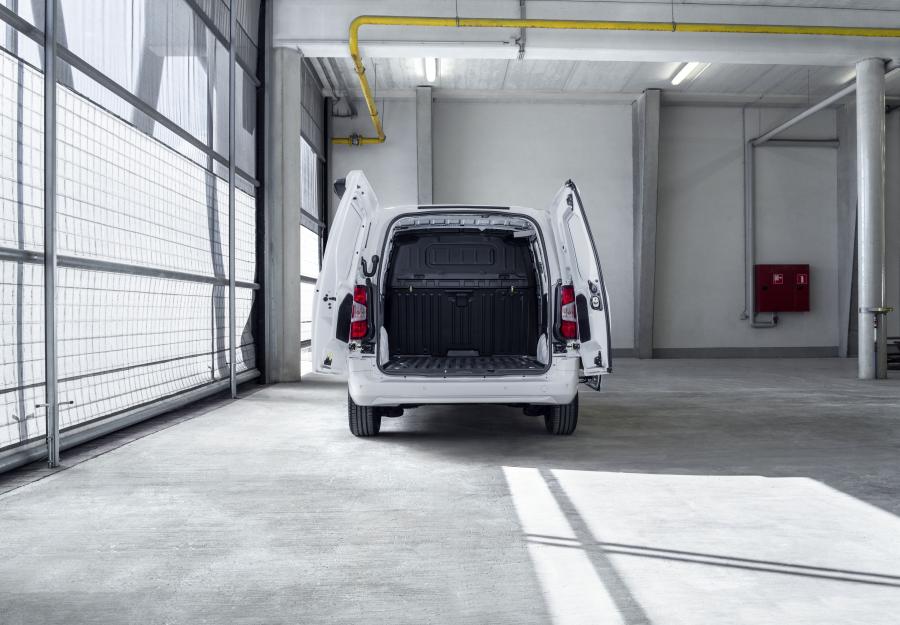  Toyota ProAce City Van 2019 года  (EU) (фото 30 из 53)